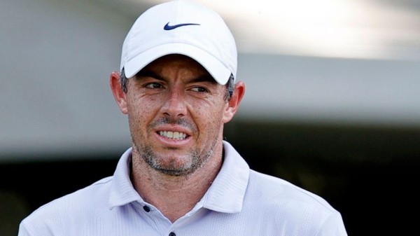 
        Rory McIlroy defies injury to remain in FedExCup contention at Tour Championship
    