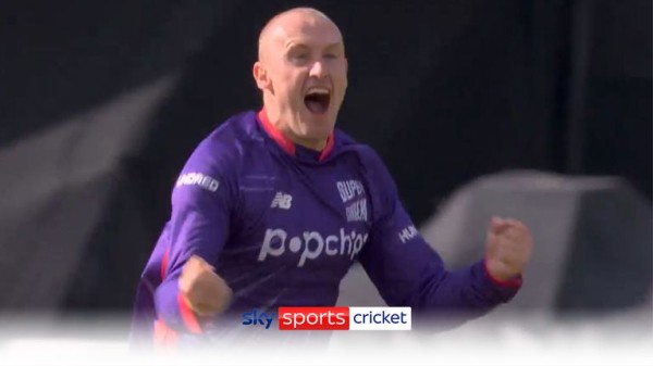 The Hundred: Northern Superchargers seal narrow victory over Trent Rockets