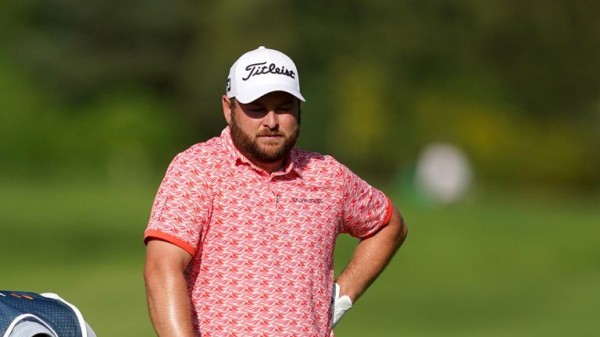 
        Irish Open: Rory McIlroy struggles to mount bid as Jordan Smith and ​​​​​​​Shubhankar Sharma share lead at Irish Open 
    